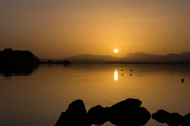 Sonnenaufgang bei Saharastaub  Foto: Thomas Alberer