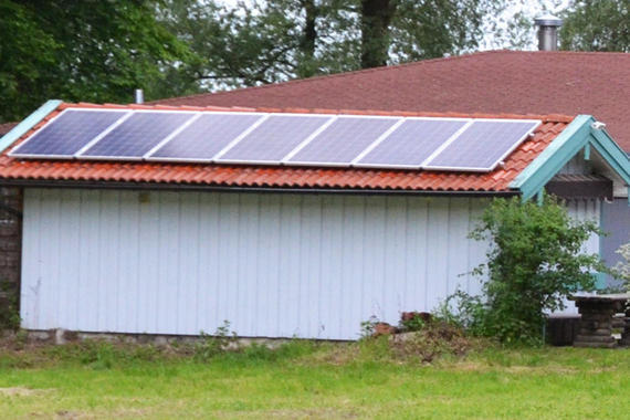 Solaranlage an der Radtankstelle Rimsting  Foto: Claus Linke