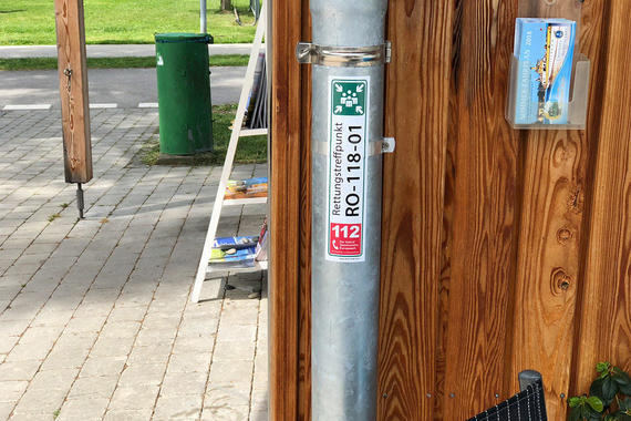 Rettungstreffpunkt RO-118-01  (Gemeinde Bernau am Chiemsee)  Foto: Claus Linke